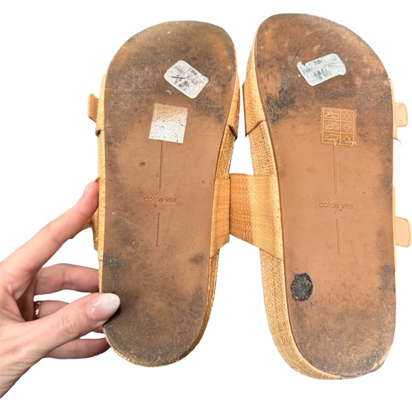 Dolce Vita CiCi Platform Sandal - Picture 2 of 8